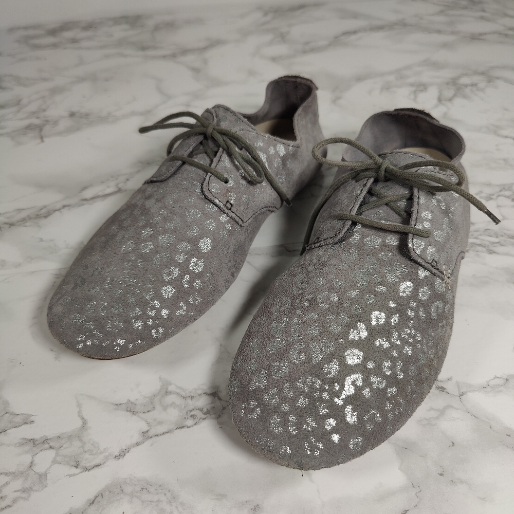 Sanuk Bianca Lux Leopard Lace Up Flats Size 7.5